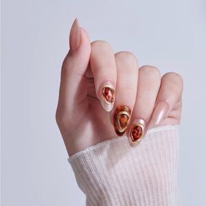 Kiss Nude & Tortoiseshell Accent Press-On Nails 💅